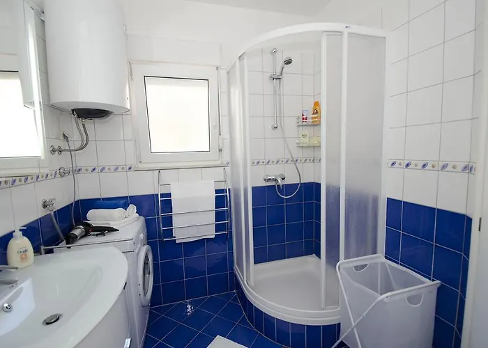 아파트 Mala 트로기르